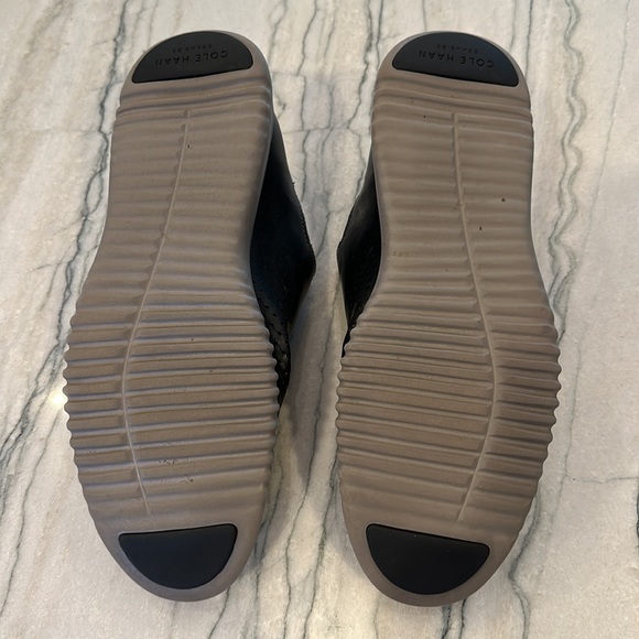Cole Haan Zerogrand in good condition. Dark gray main image 7